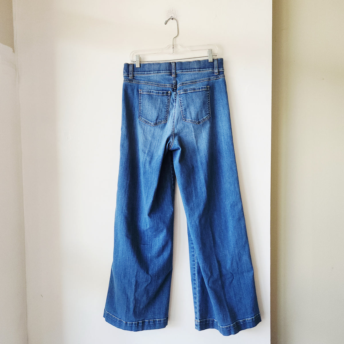 Spanx Pull On Wide Leg Jeans - L