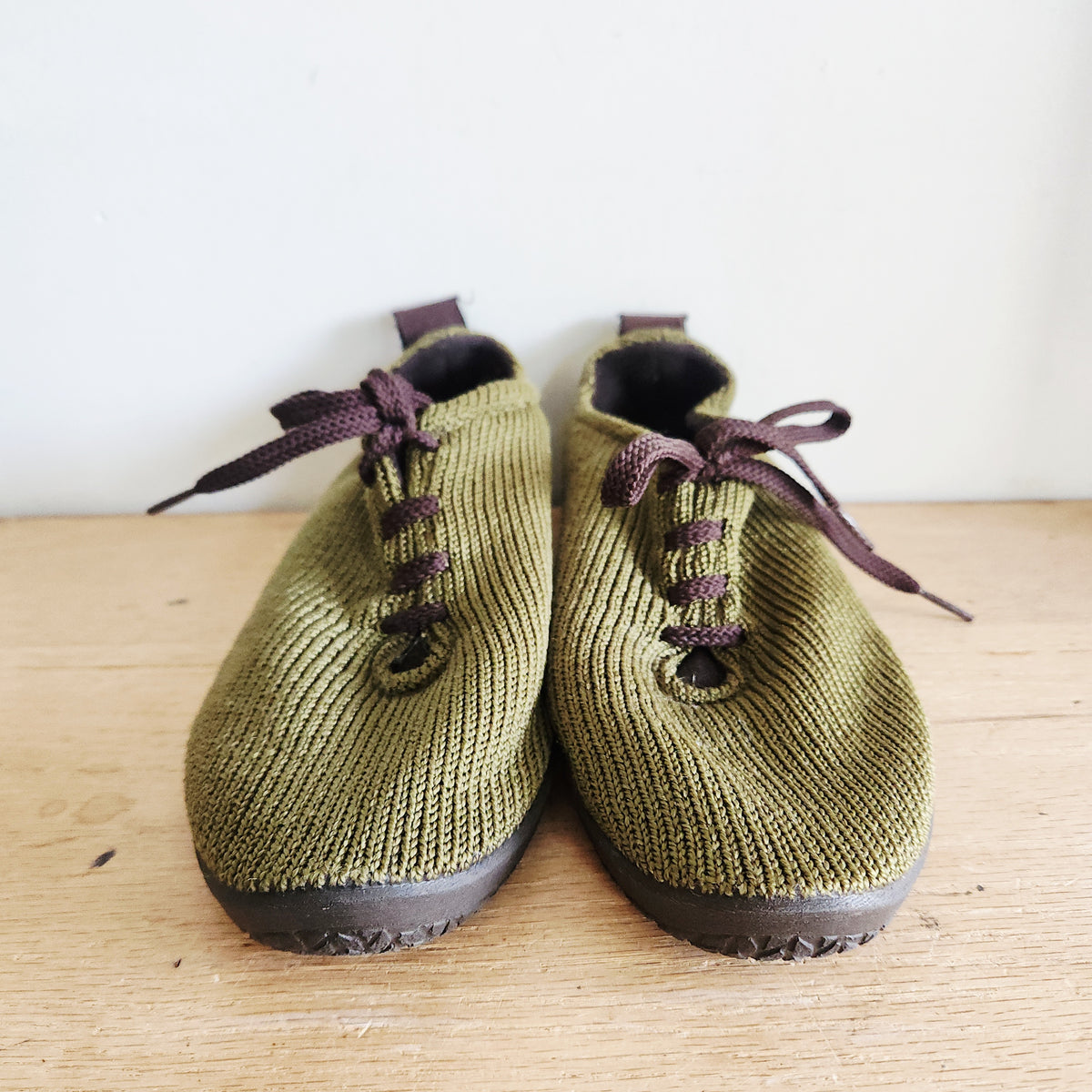Arcepedico Olive Green Lace Up Shoes - size 40
