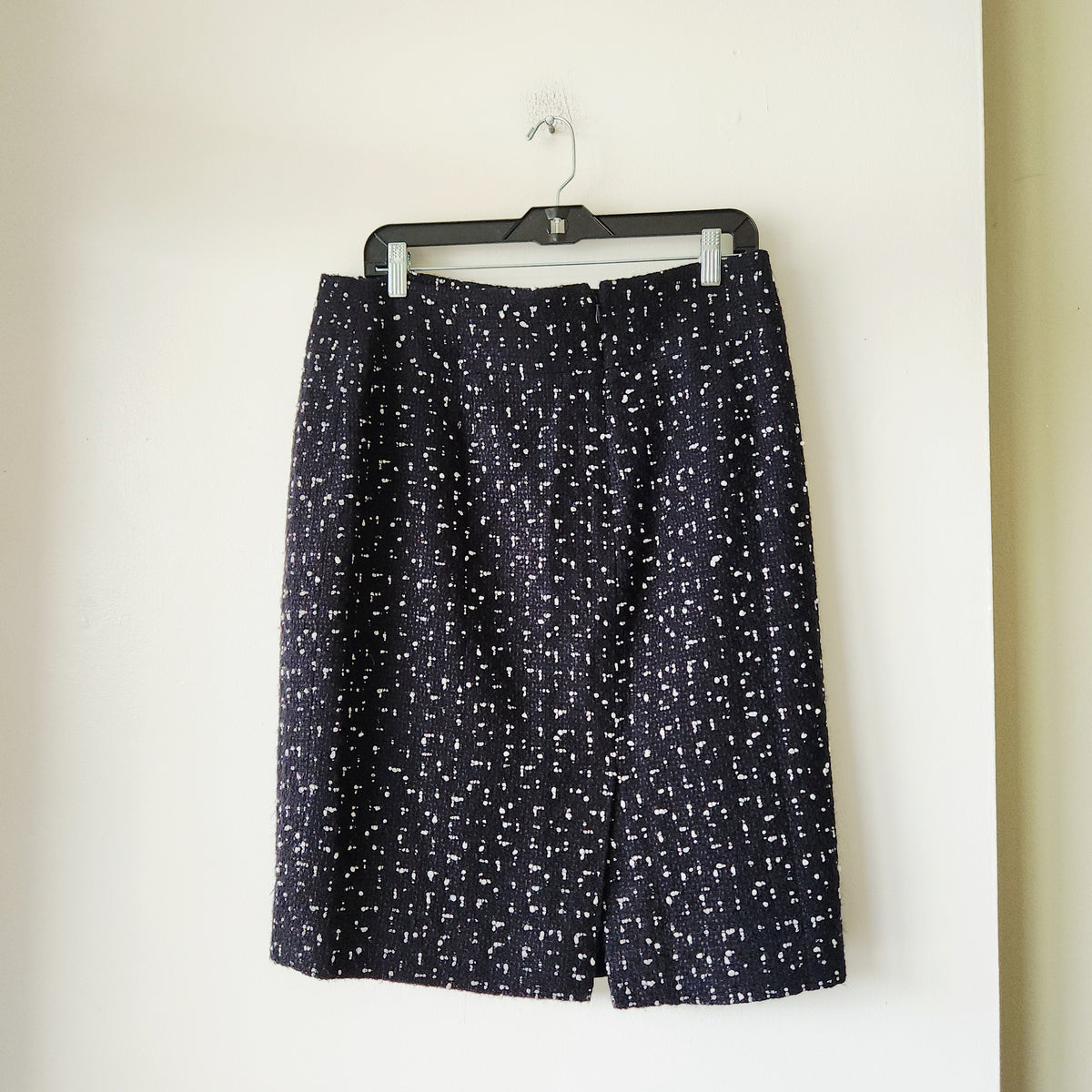J Crew 365 No 2 Bouclé Pencil Skirt - size 12