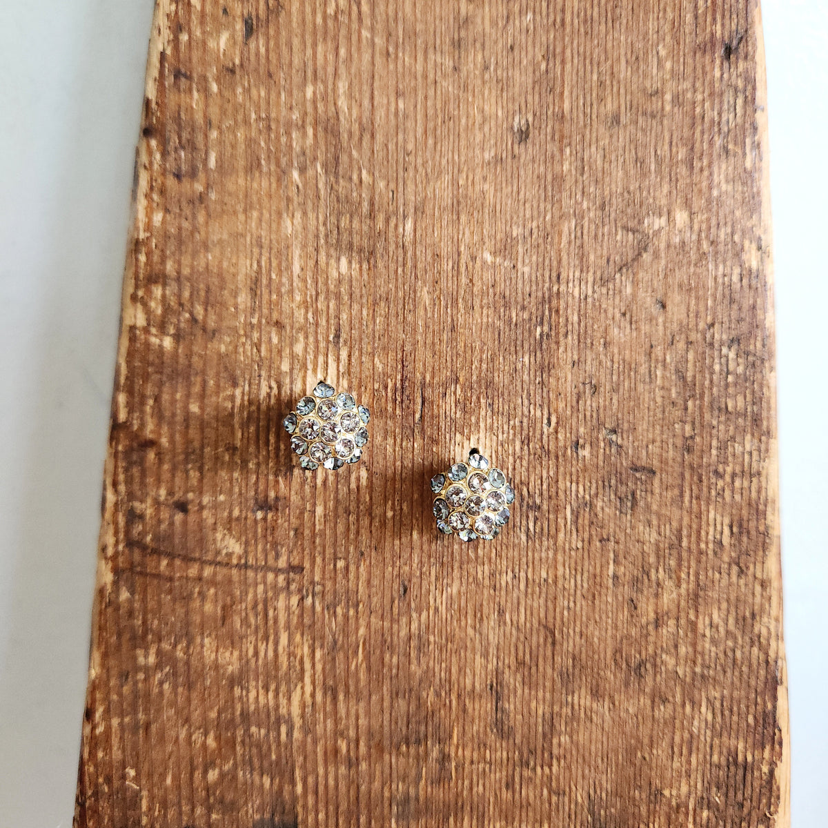Rhinstone Starburst Stud Earrings