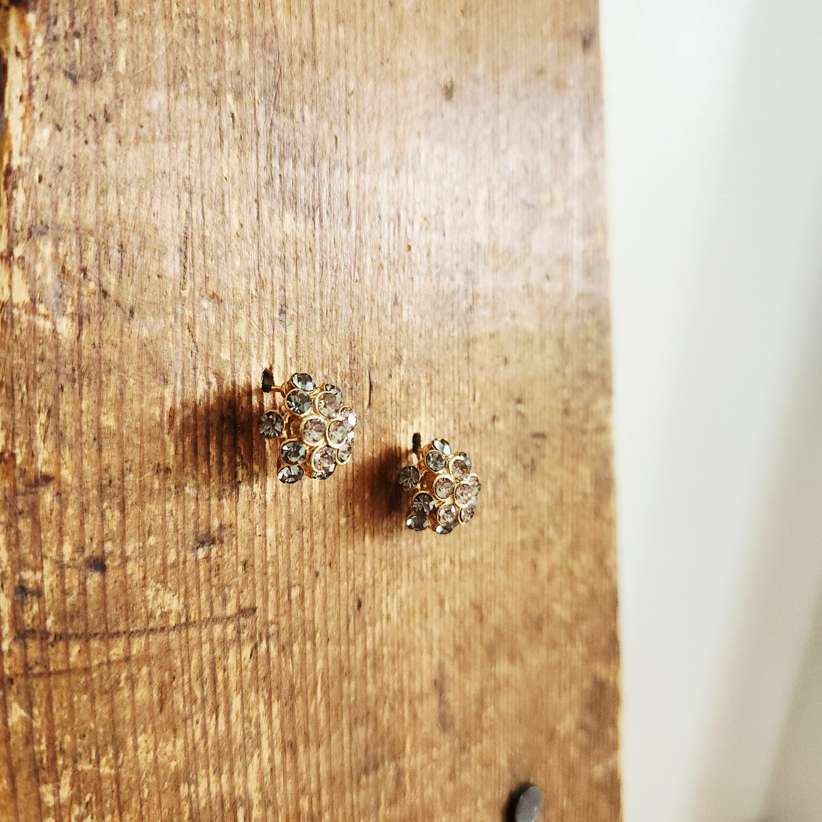 Rhinstone Starburst Stud Earrings