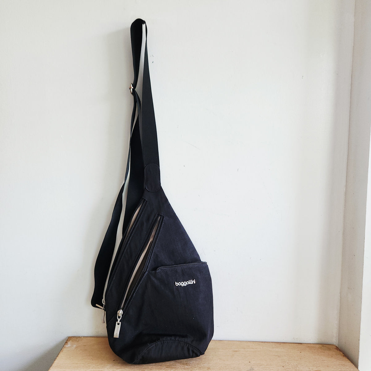 Baggallini Black Sling Bag