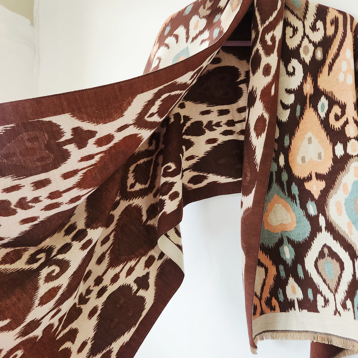 Ikat Pattern Knit Scarf