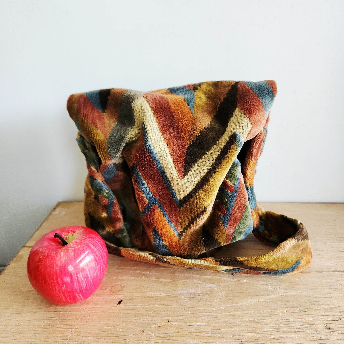 Vintage Carpet Bags of America Small Bag with Flap