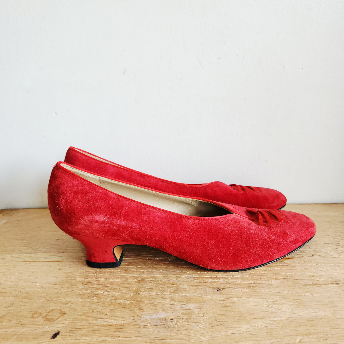 Vintage Ferragamo Red Suede Pumps - size 8AA
