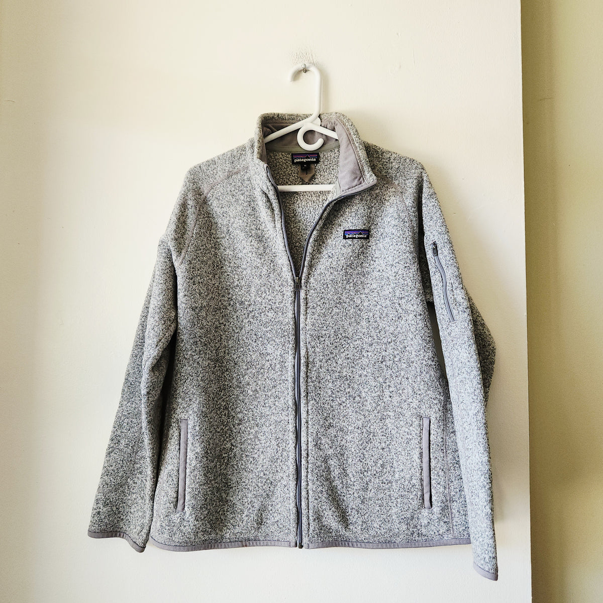 Patagonia Heathered Gray Fleece Jacket - XL