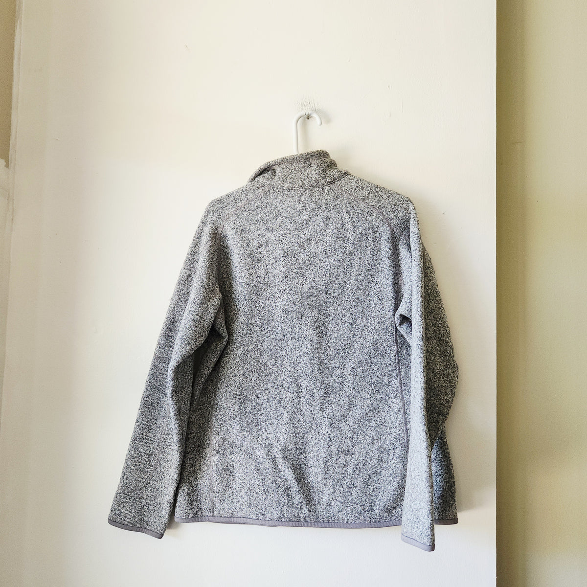 Patagonia Heathered Gray Fleece Jacket - XL