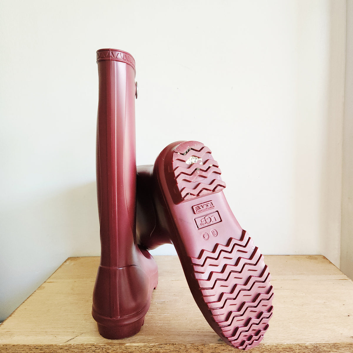 Ugg Cranberry Tall Rubber Boots - size 8