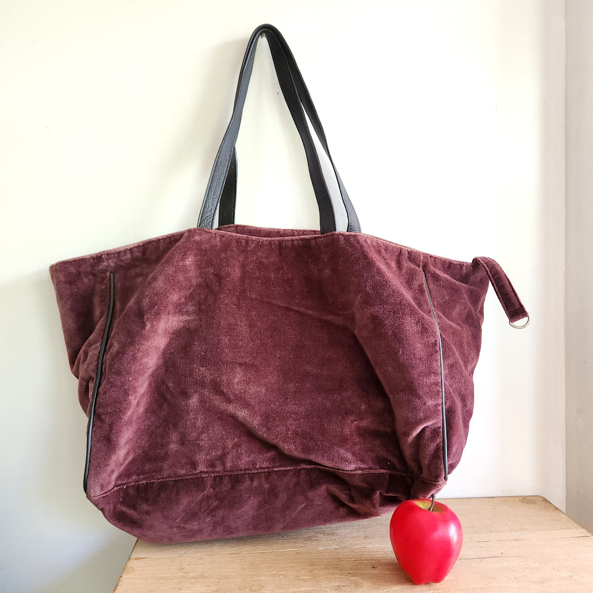 Anabaglish Large Velvet Tote with Embroidery