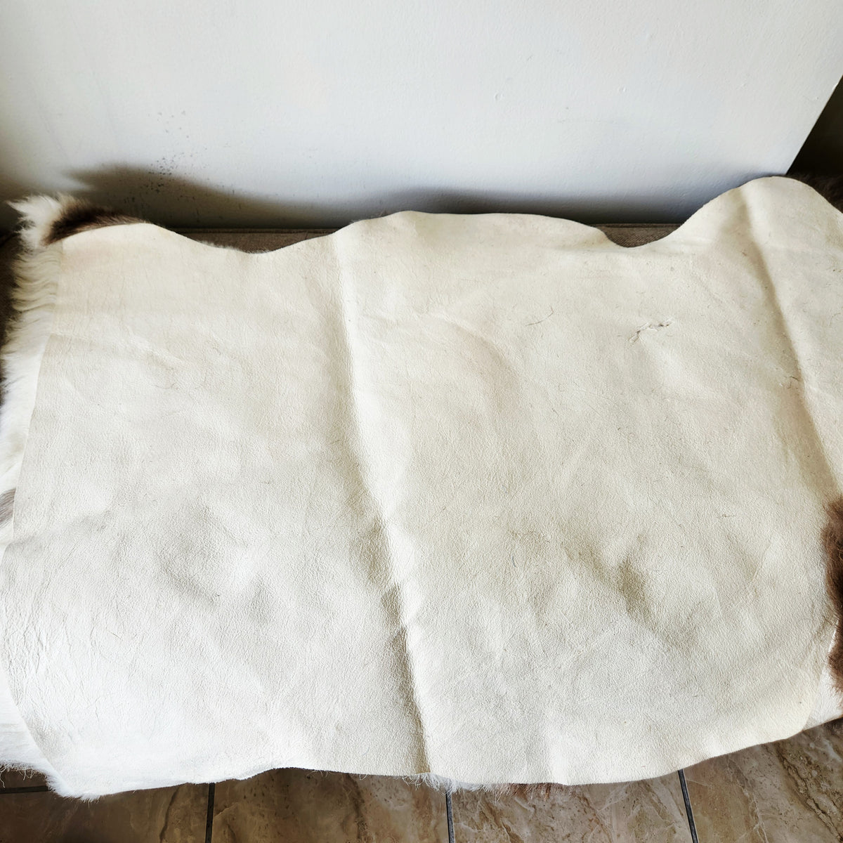 Overland Sheepskin Co. Rug 23" x 46"