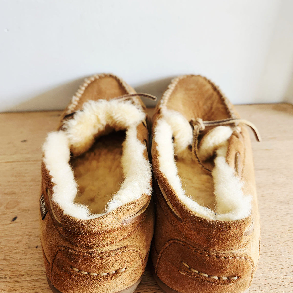 Men's Wicked Good Sheepskin Shearling Lined Moccasin Slippers Size 12 Medium