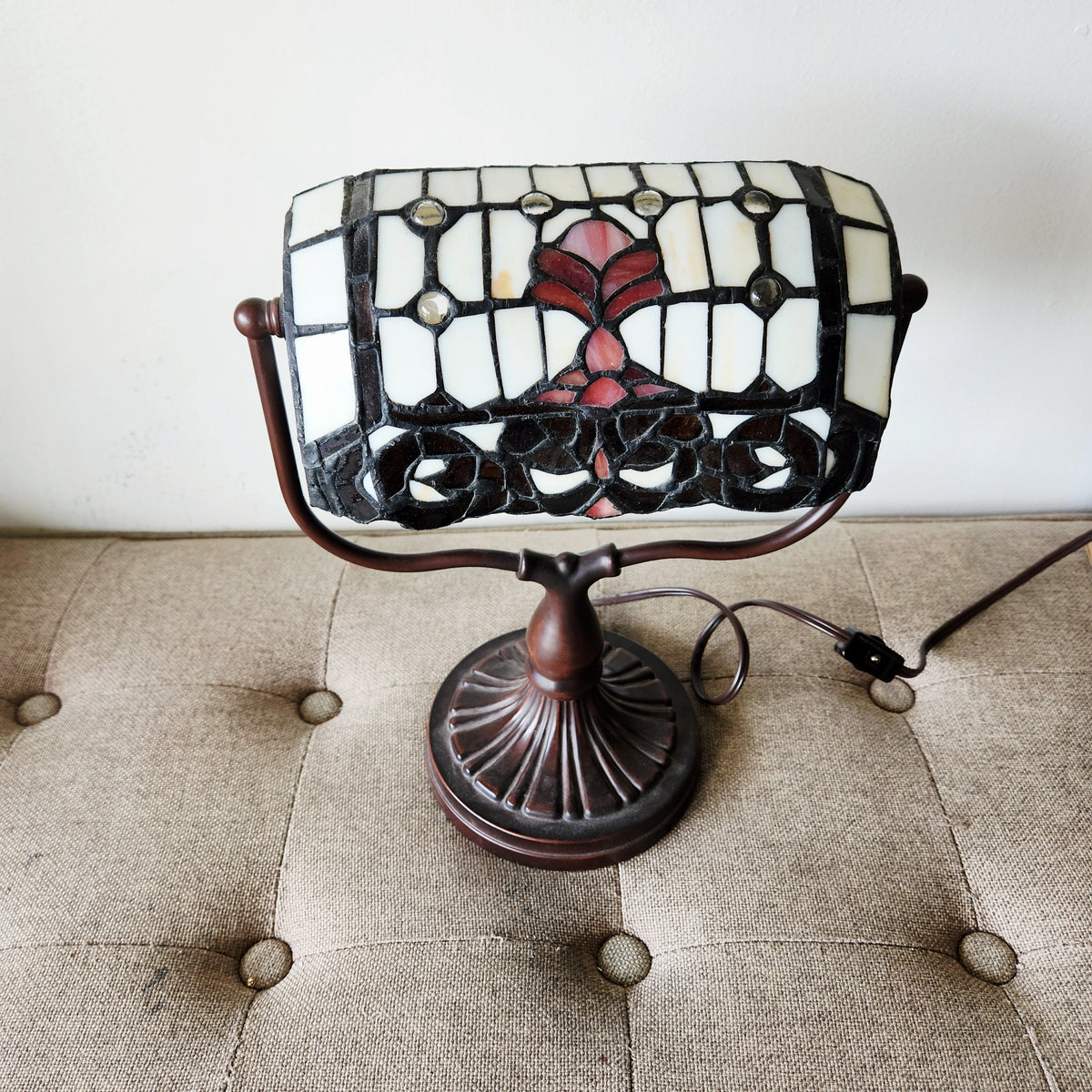 Tiffany Style Bankers Accent Lamp