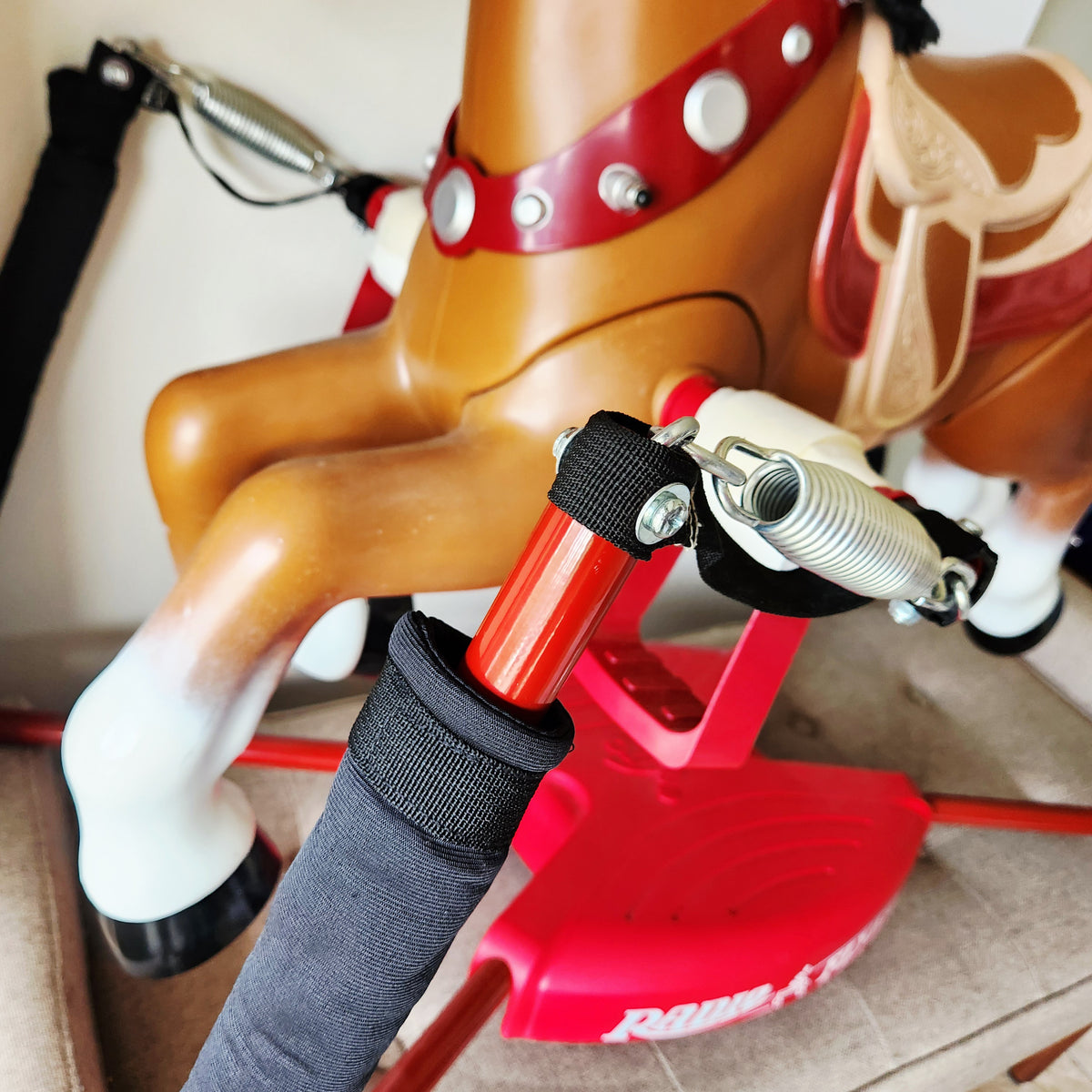Radio Flyer Battery Operated Interactive Riding Horse Age 2-6