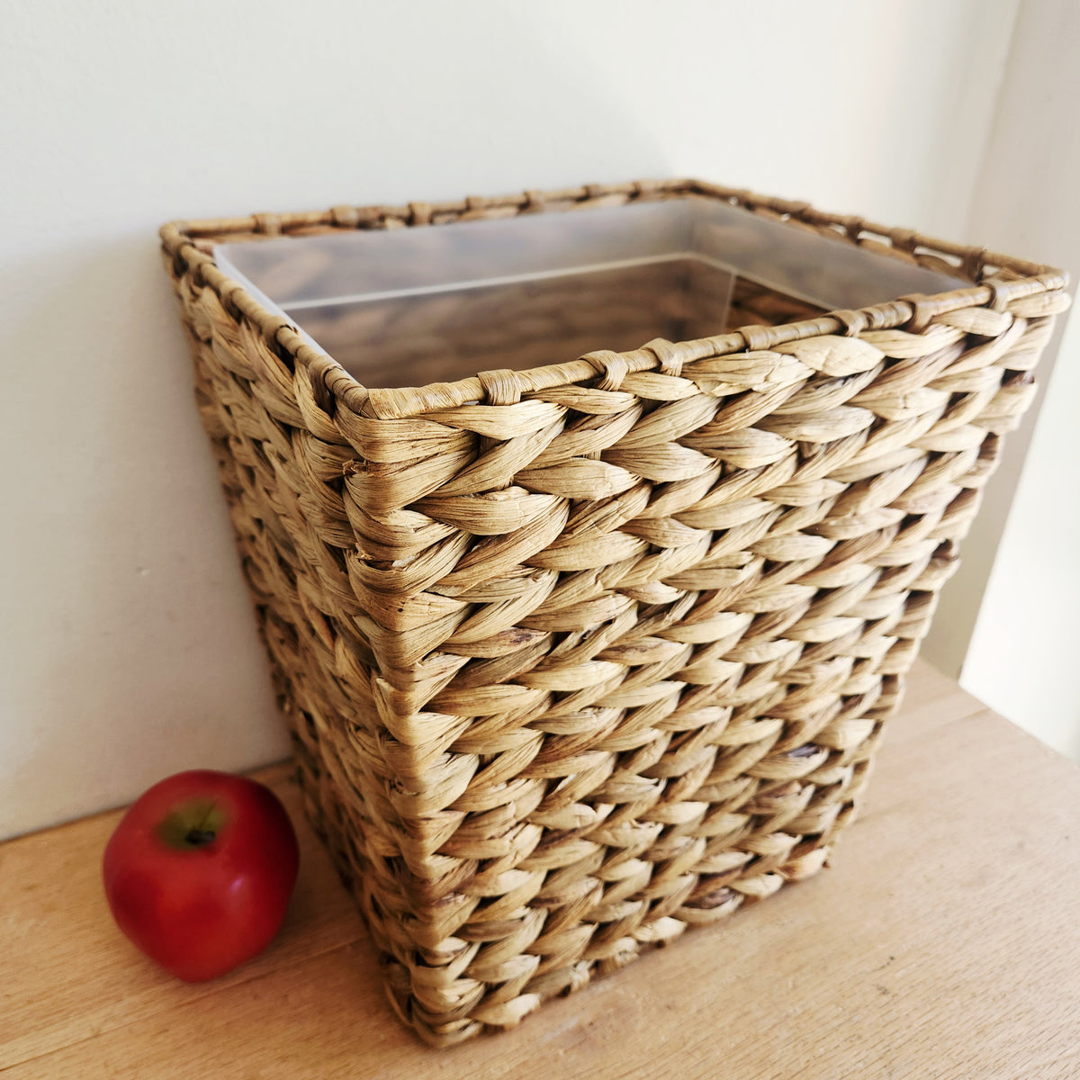 Light Weave Wastebasket Natural with Plastic Liner