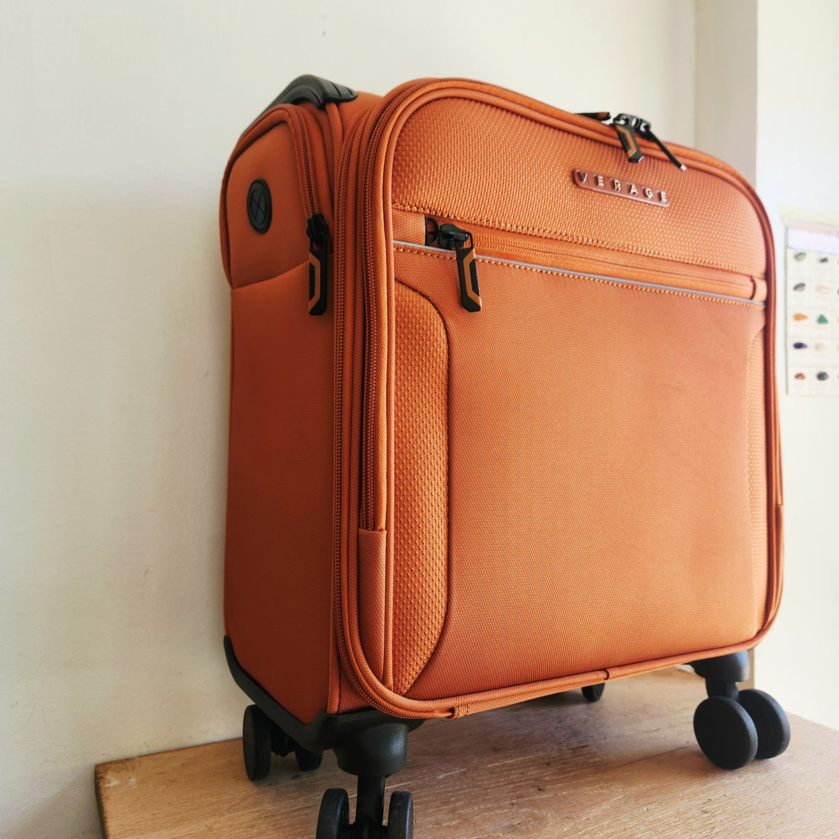 Verage Cambridge Lightweight Luggage Softside, Expandable Spinner Carry on 15"