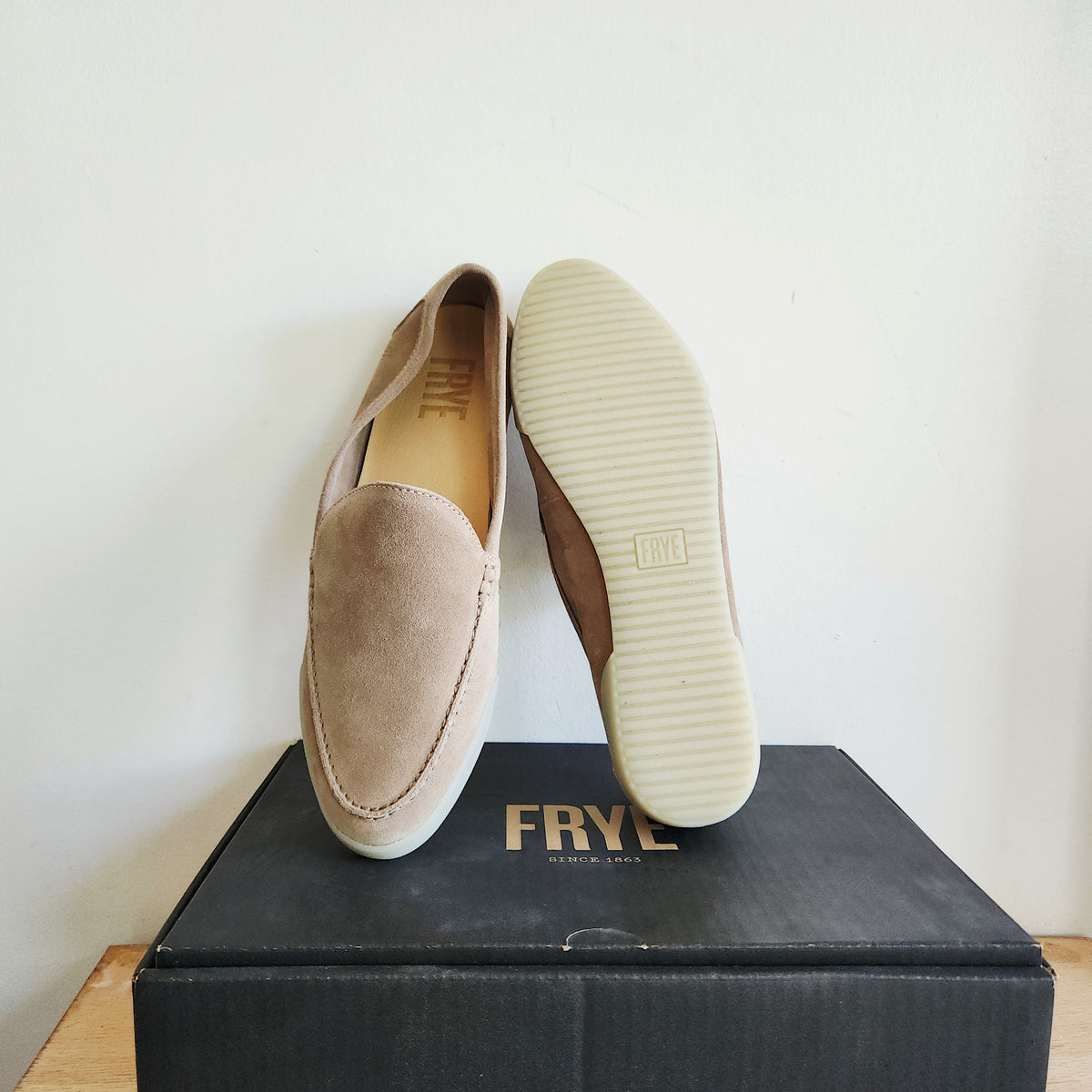 Frye Taupe Loafers - size 9.5M - Like New