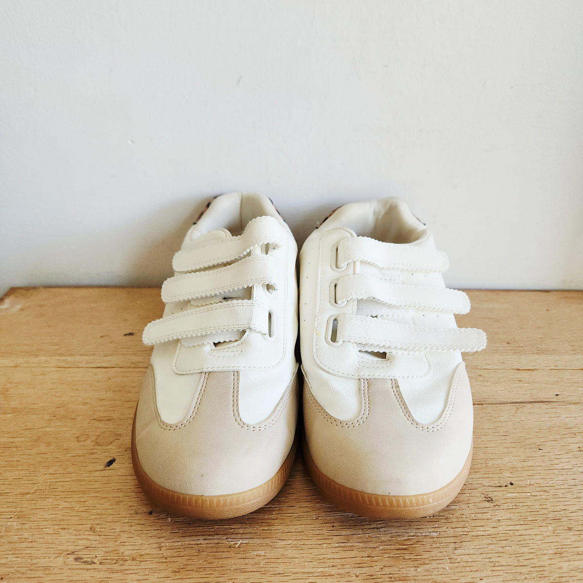 Dolce Vita Velcro Sneakers with Leopard Accent - size 10