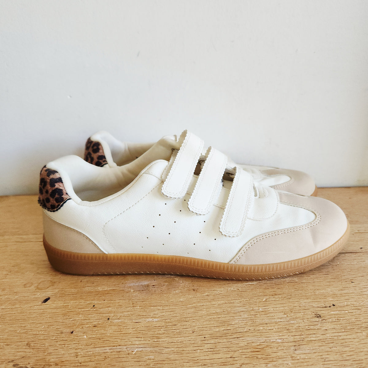 Dolce Vita Velcro Sneakers with Leopard Accent - size 10