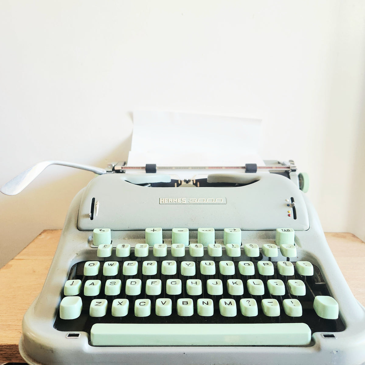 Vintage 1960's Hermes 3000 Pailard Portable Mechanical Typewriter Switzerland w Case
