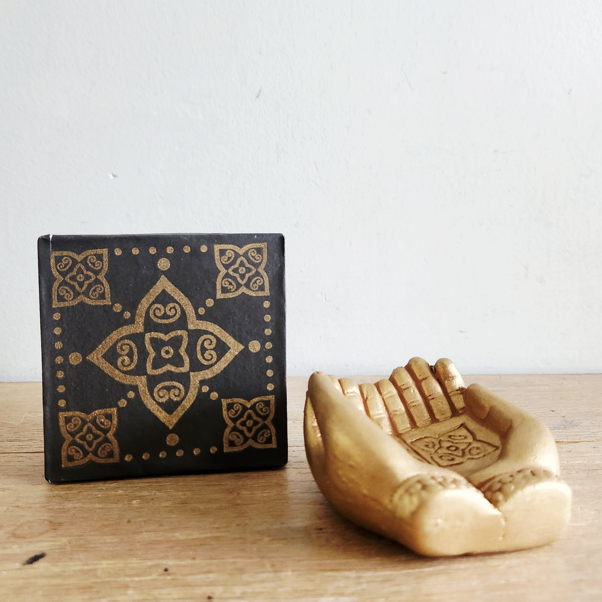 Sharing Light Tealight Candle Holder Healing Hands