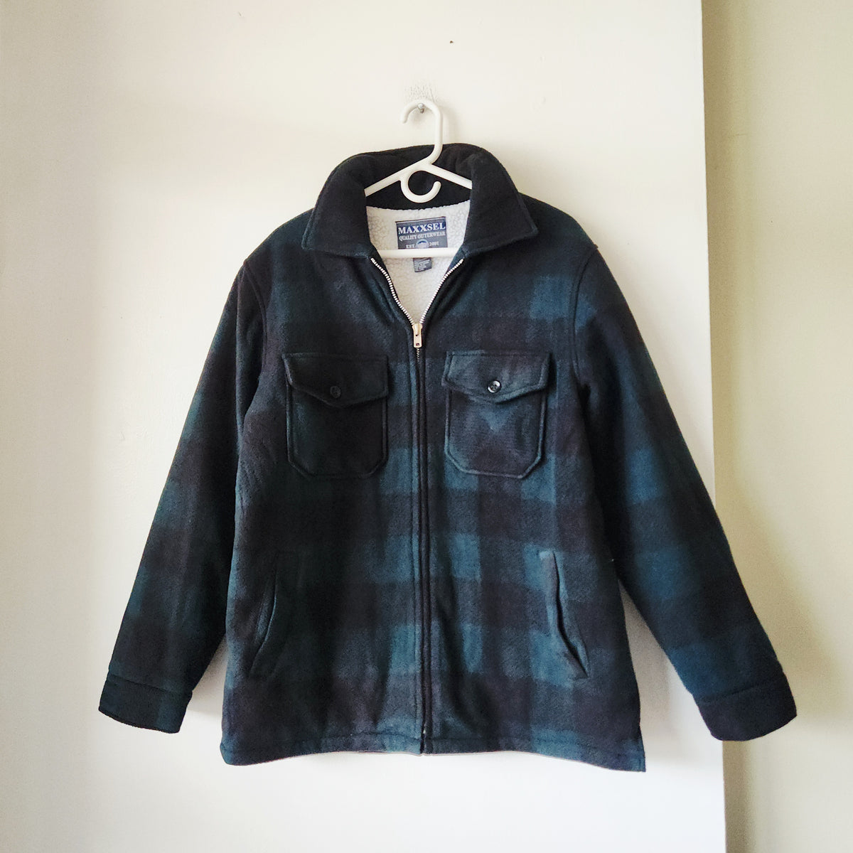 Maxxsel Sherpa Lined Plaid Jacket - M