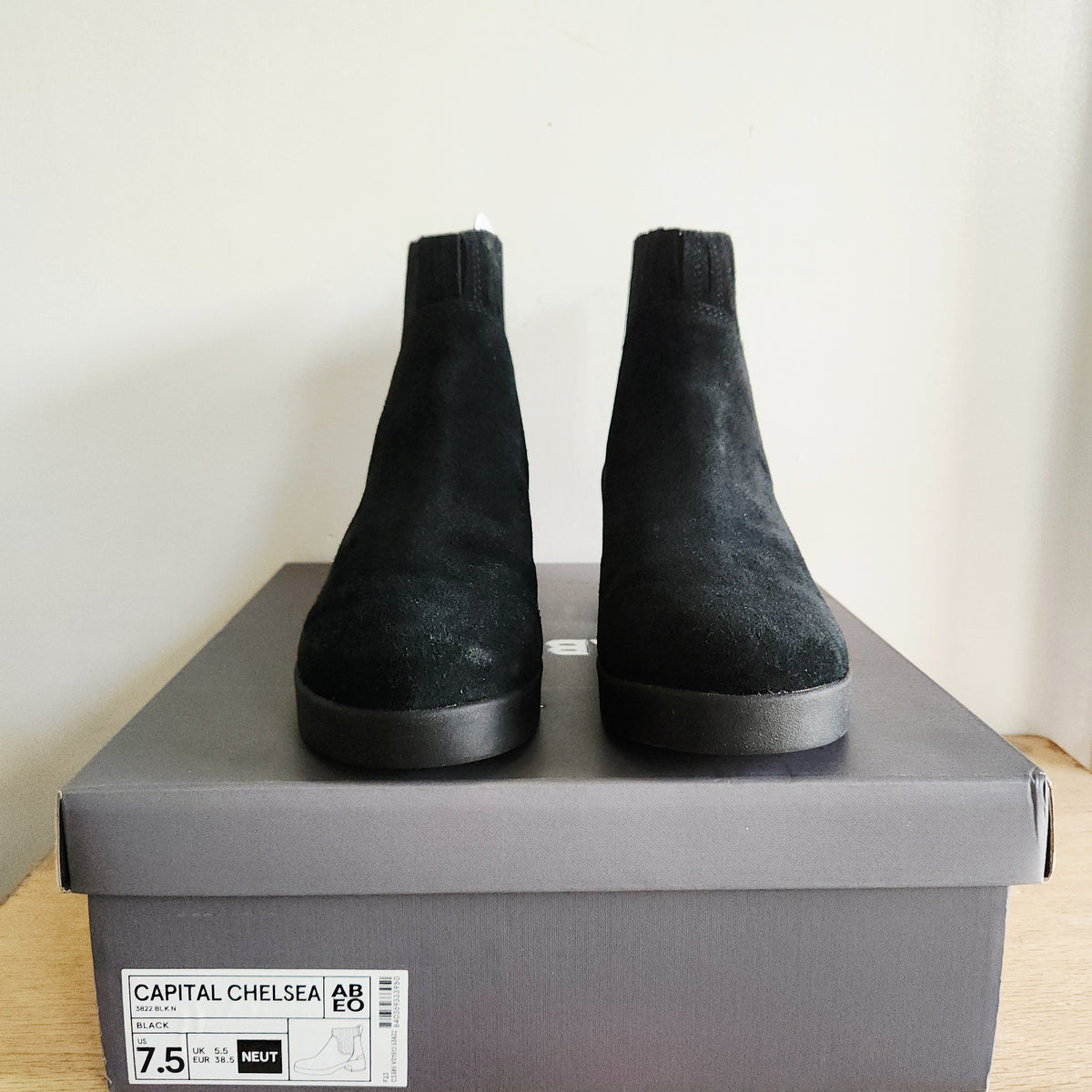 Abeo Black Suede Chelsea Ankle Boots - size 7.5 - New