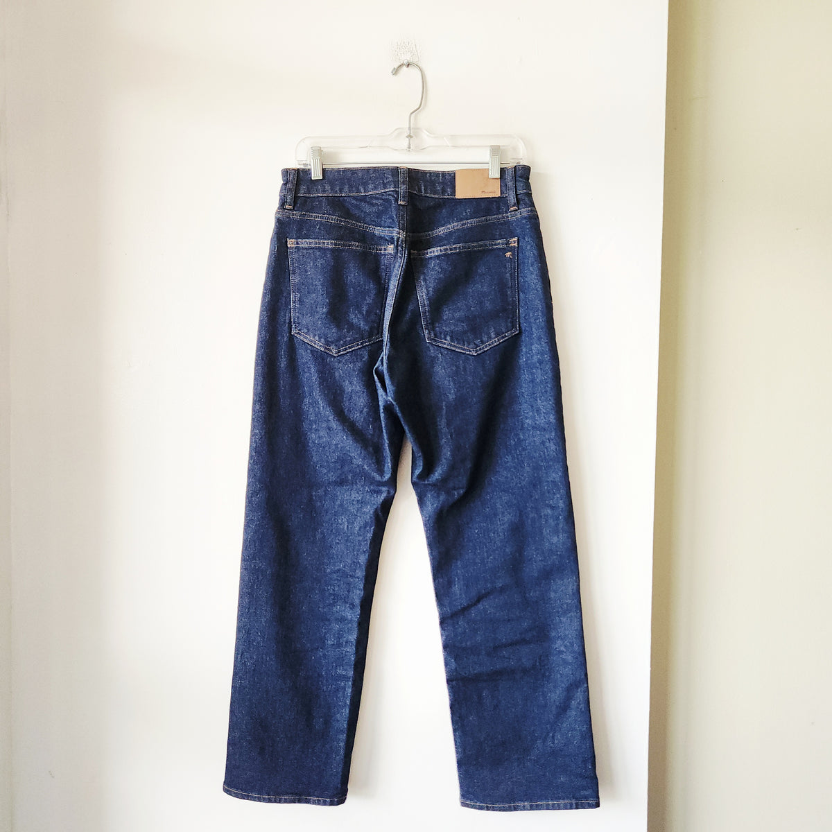 Madewell Curvy 90s Straight Jeans - size 28 Petite