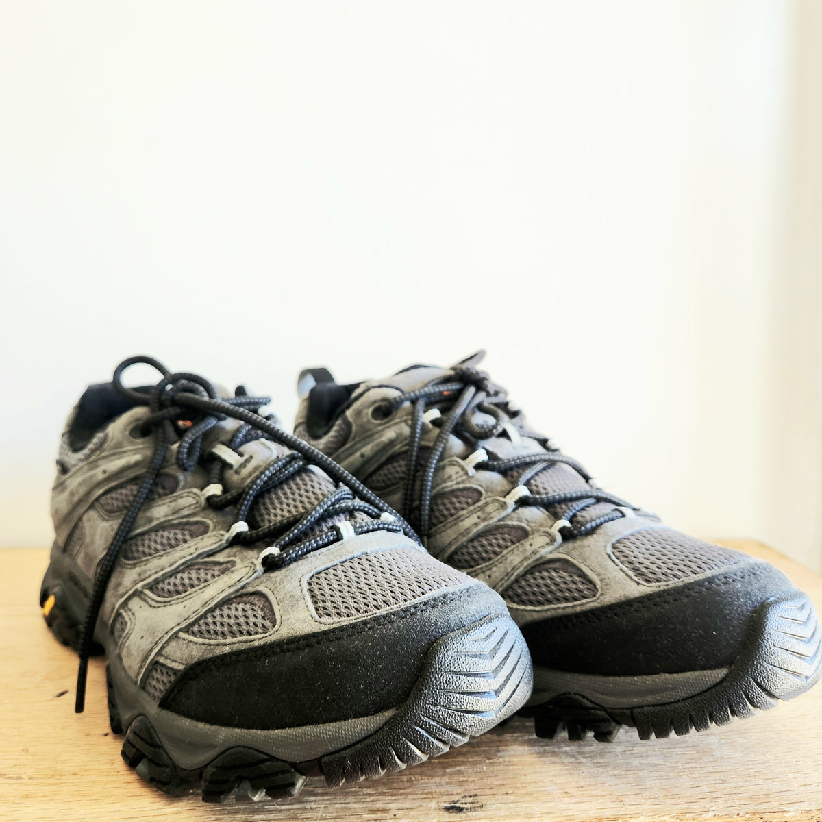 Merrell Men's Moab 3 Hiking Shoes Grey Size 11 NEW