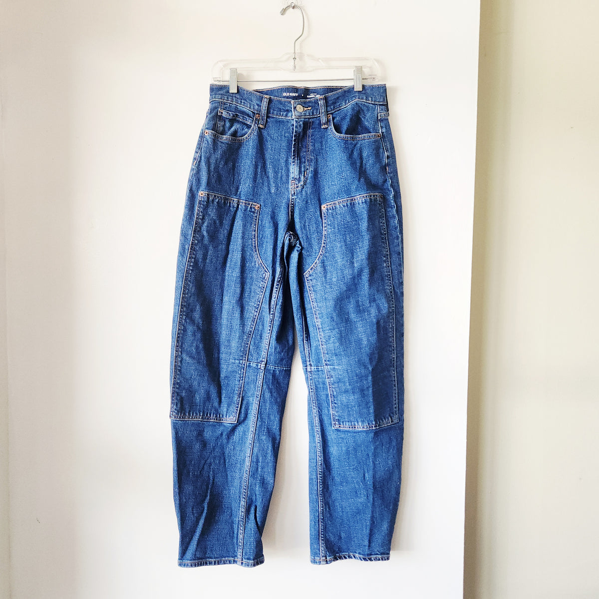 Old Navy Barrel Leg Jeans - size 6