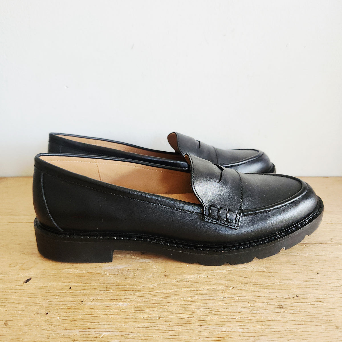 Rockport Black Loafers - size 8.5