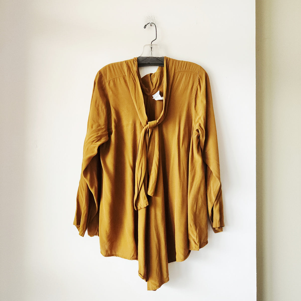 C.M.C. Flowy Top With Neck Tie - L