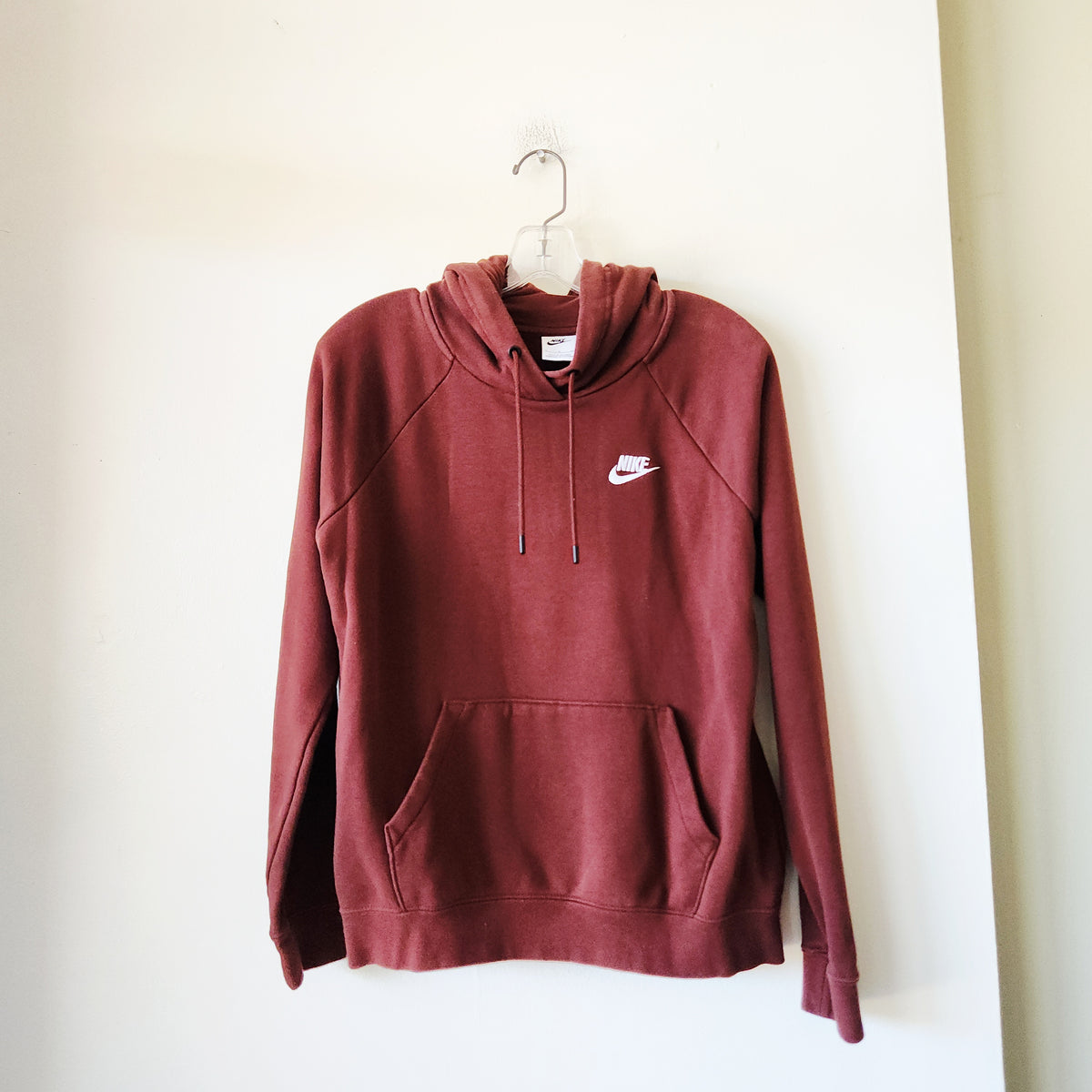 Nike Pullover Hoodie - S