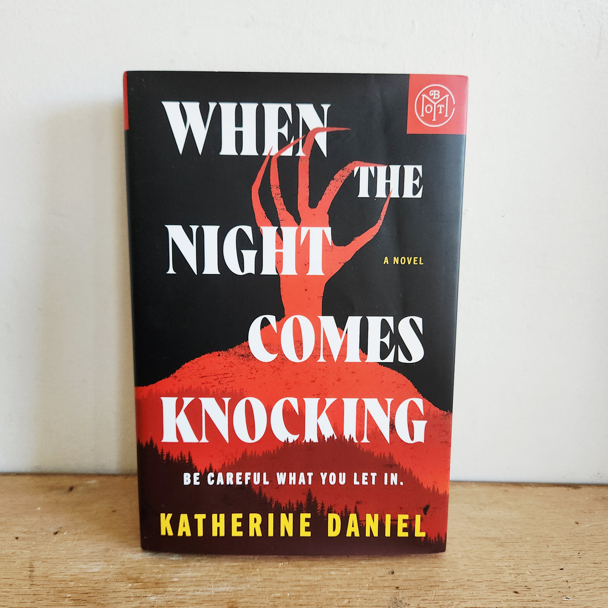 When the Night Comes Knocking by Katherine Daniel